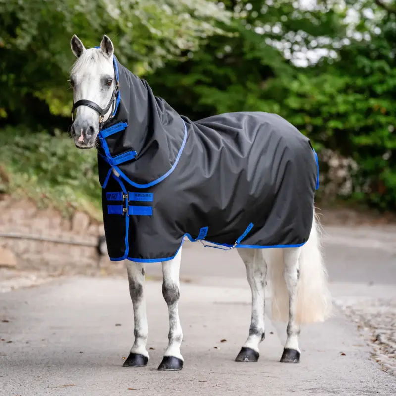 Angebot Horseware Amigo Ripstop 900D Plus 200g - Black/Classic Blue, 125